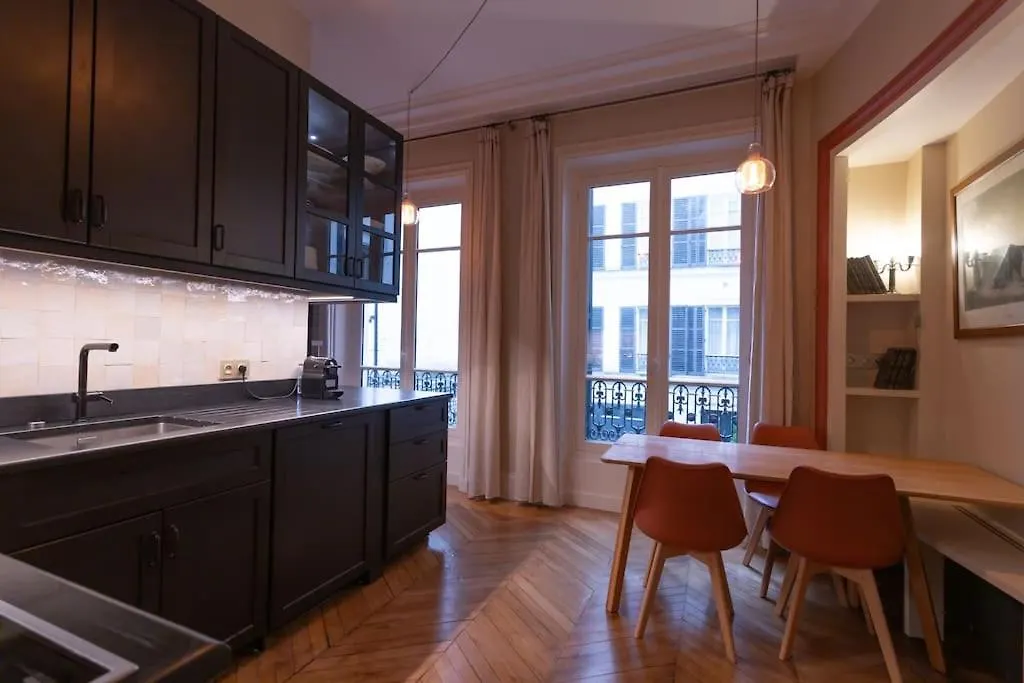 Vue Louvre Et Seine Appartement