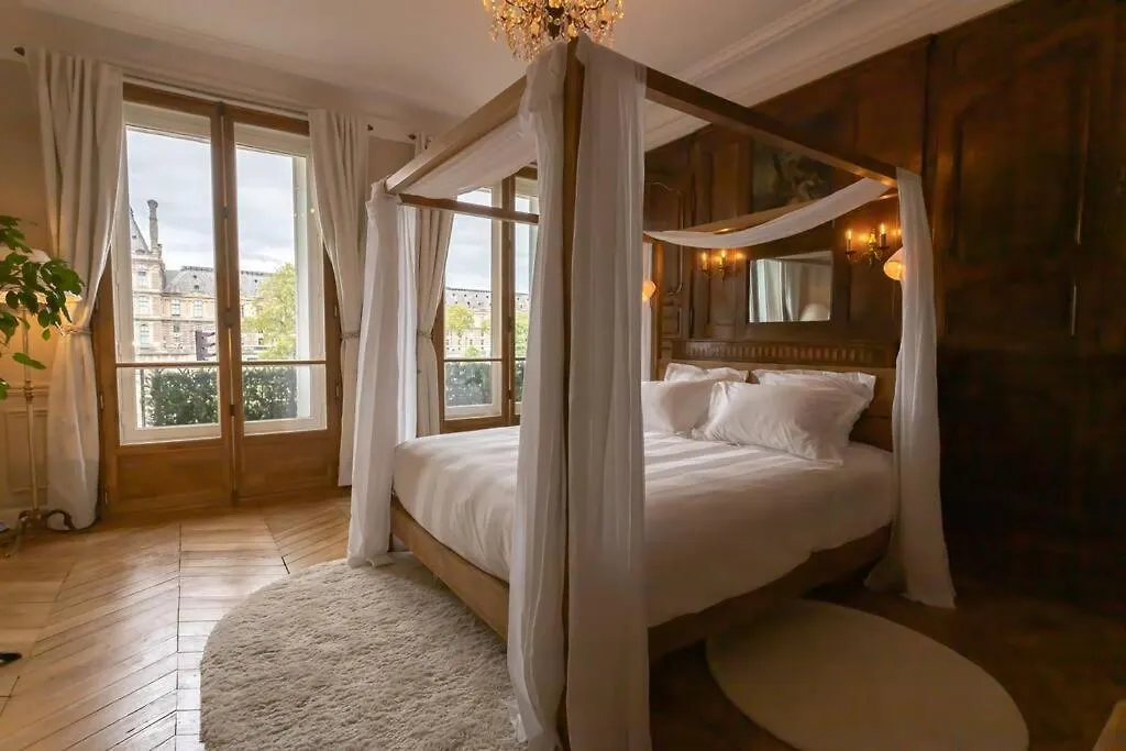 Appartement Vue Louvre Et Seine